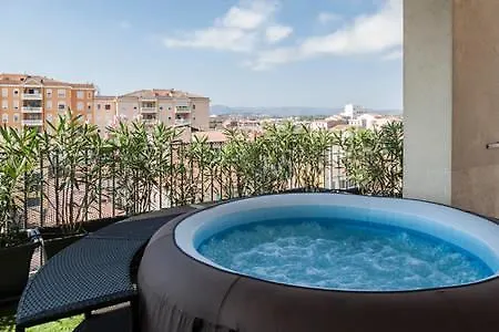 Luxury Penthouse, Apartment *
